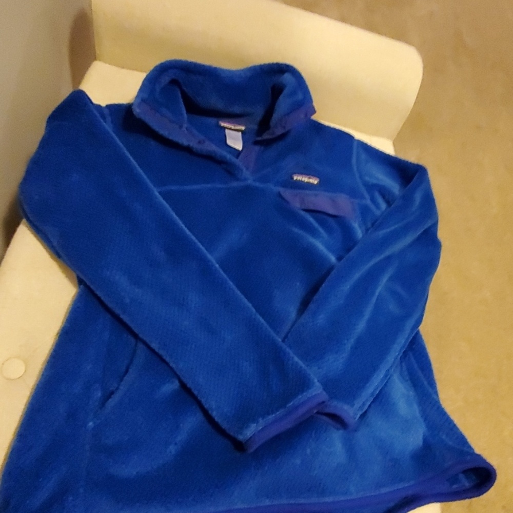 Patagonia bright blue top